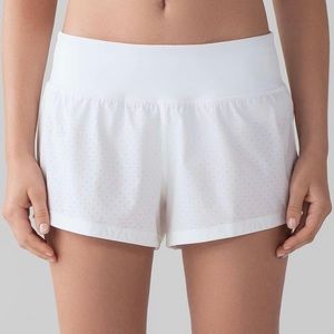 Lululemon Final Lap Shorts (2.5”)